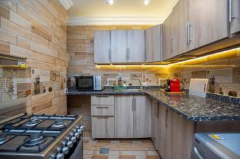 Three-Bedroom Deluxe Apartment With Sea View26