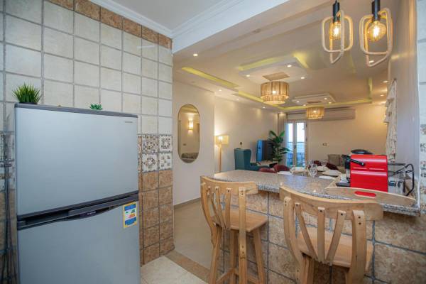 Drei-Zimmer-Apartment - Panoramablick auf das Meer mit Terrasse