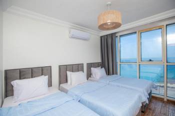 Three-Bedroom Apartment - Panoramic Sea View with Terrace14