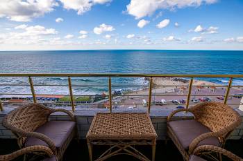 Three-Bedroom Deluxe Apartment With Sea View53