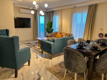 Three-Bedroom Apartment - Corner Sea View2