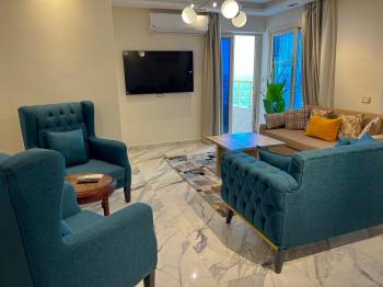 Three-Bedroom Apartment - Corner Sea View5