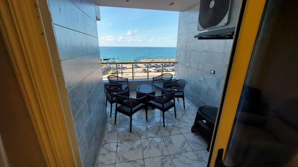 Apartamento con Vista al Mar