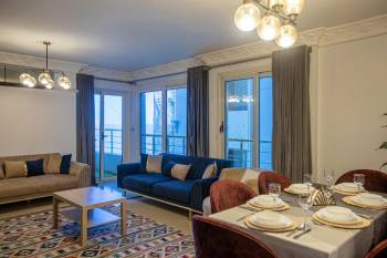 Three-Bedroom Apartment - Corner Sea View2
