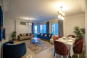 Three-Bedroom Apartment - Corner Sea View9
